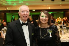 o_1dftk9b6u14siciv1bor53r1uvv1e